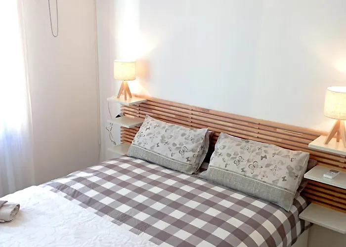 Casa Maki Nocleg ze śniadaniem 4*